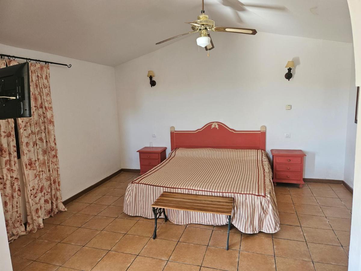 Hotel Rural Portilla De Monfraguee Toril  Екстер'єр фото