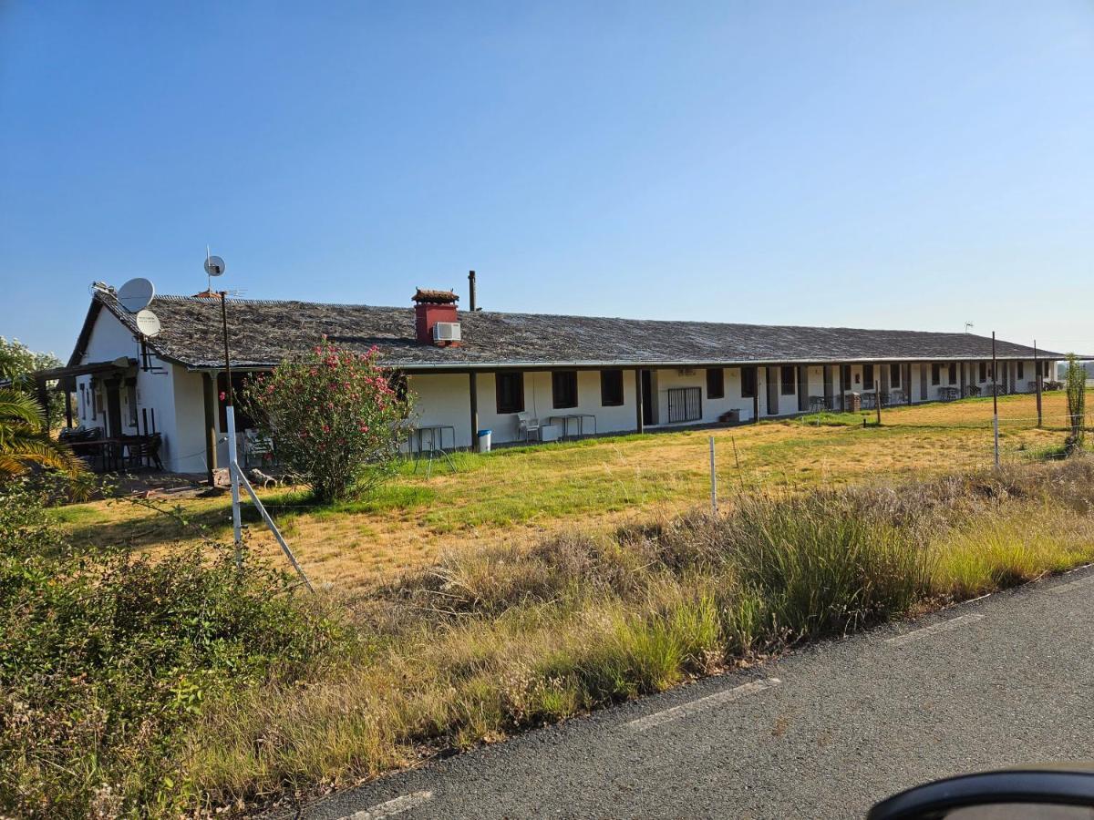 Hotel Rural Portilla De Monfraguee Toril  Екстер'єр фото